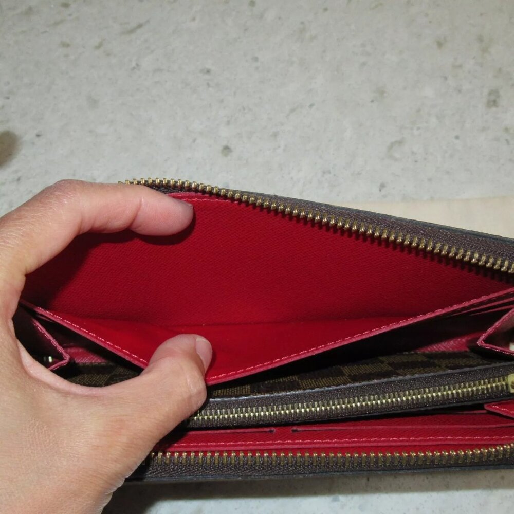 AUTHENTIC Louis Vuitton Damier Red Clemence Zippy Wallet Clutch Bag - Picture 7 of 16